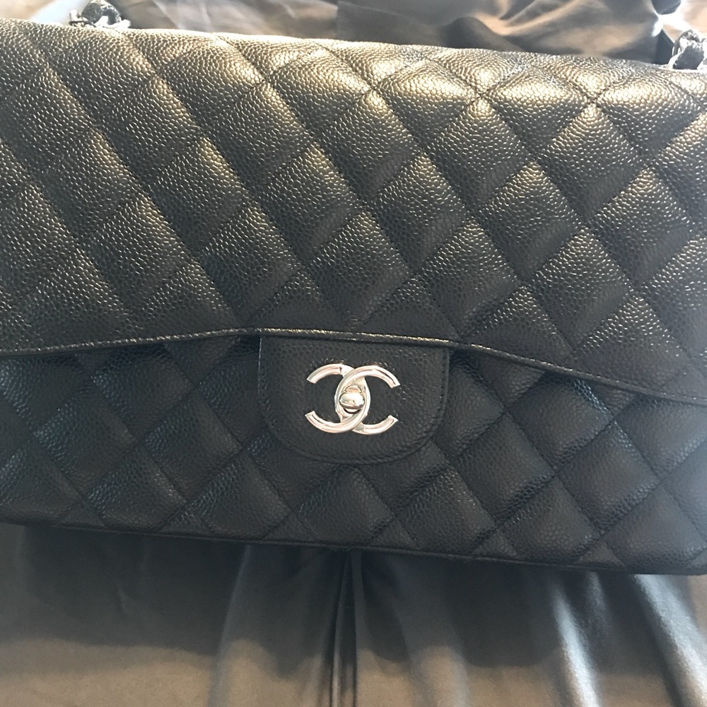Chanel Jumbo Double Flap Bag in Black